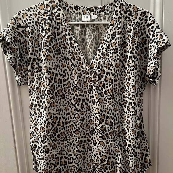 Gap shirt! Never worn - Picture 1 of 1